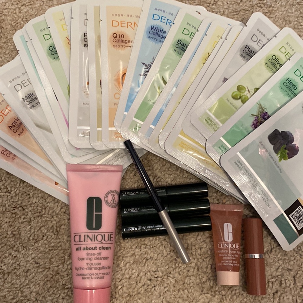 FREE MAKE-UP BAG🆕🛍Mystery Beauty Bag: BEST SELLER. See reviews🧡 - Picture 5 of 10
